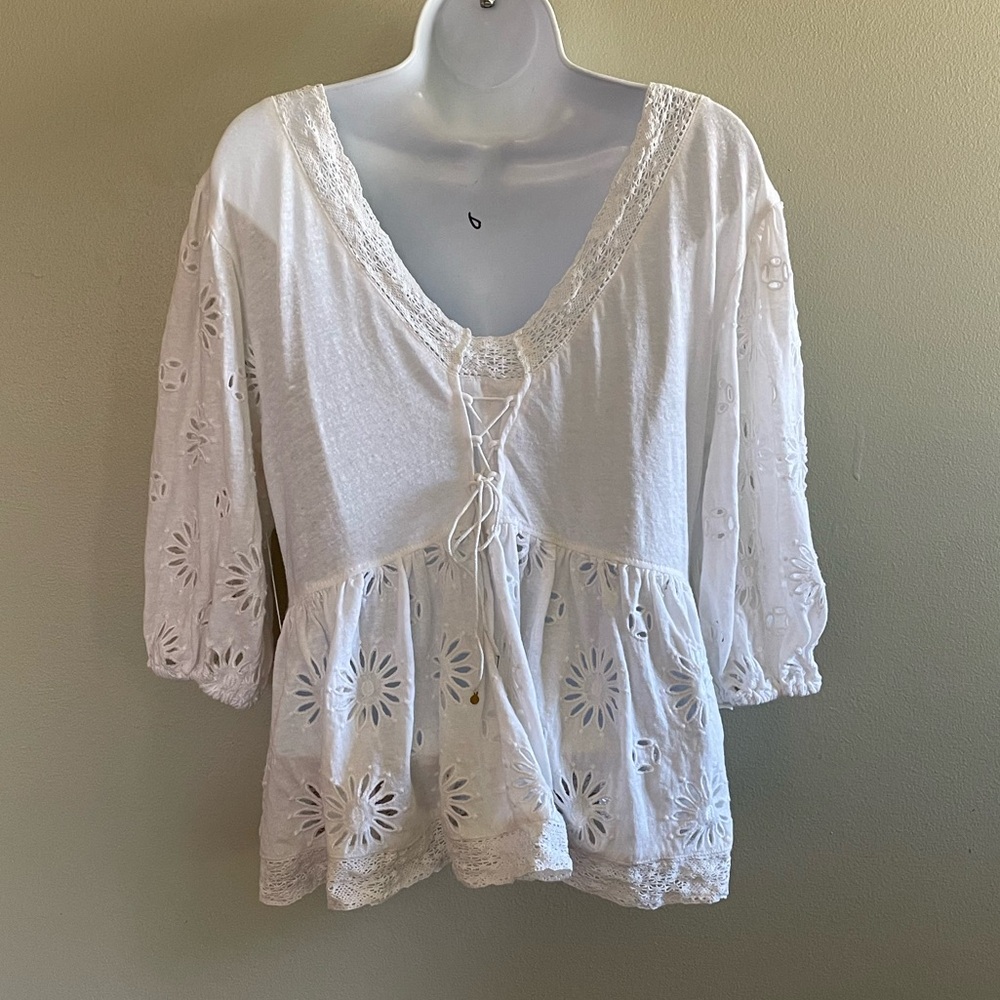 Free People Sweeter Side Eyelet Embroidered Blouse in White NWT - Picture 10 of 11